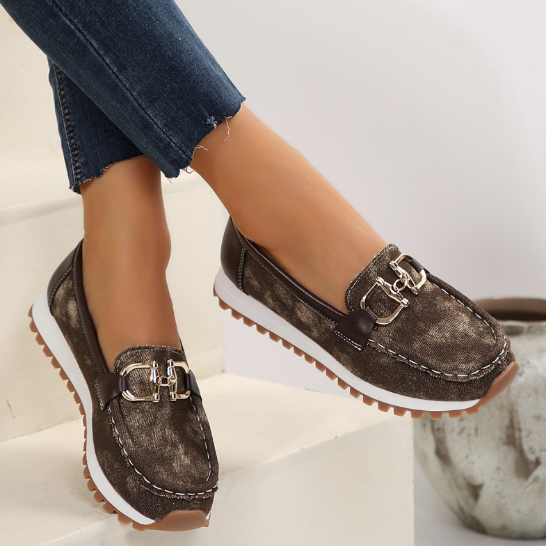 Ariadna | Mocasines híbridos con hebilla