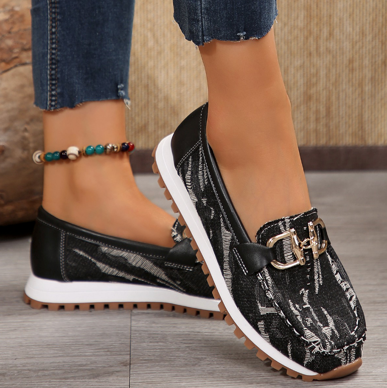 Ariadna | Mocasines híbridos con hebilla