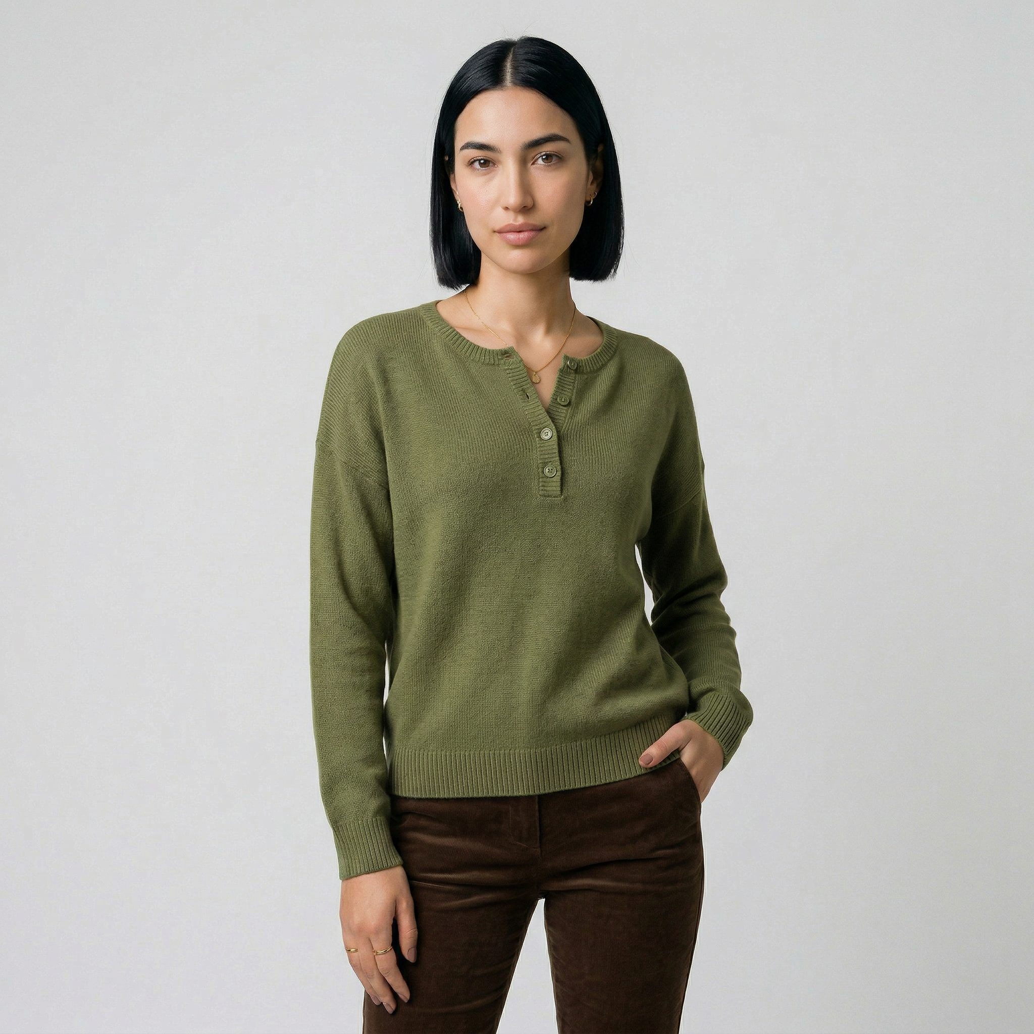 Carla | Suéter suave con detalle de botones