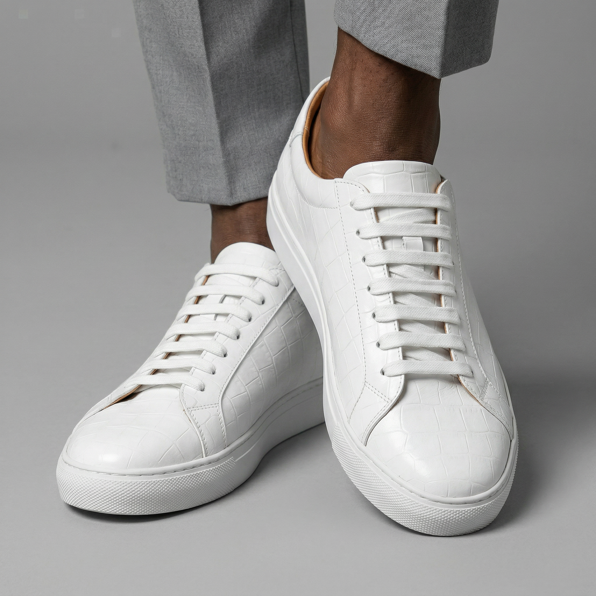 Luca | Zapatillas de cuero con textura grabada