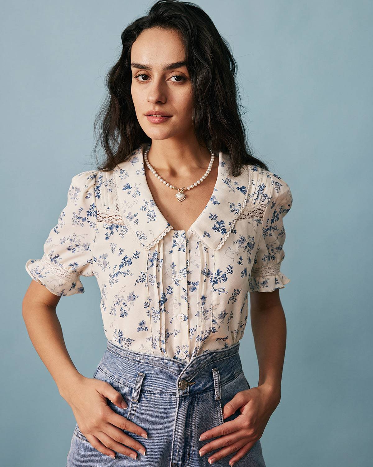 Mariana | Camisa floral con encaje